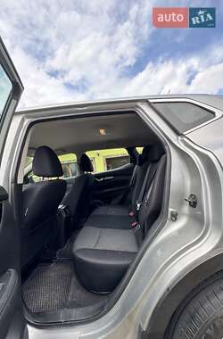 Внедорожник / Кроссовер Nissan Qashqai 2017 в 