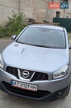 Внедорожник / Кроссовер Nissan Qashqai 2010 в 