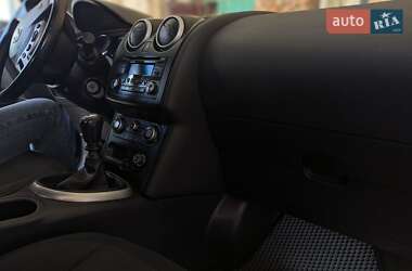 Внедорожник / Кроссовер Nissan Qashqai 2010 в 