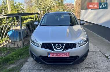 Позашляховик / Кросовер Nissan Qashqai 2010 в 