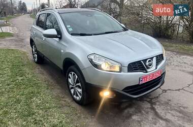 Позашляховик / Кросовер Nissan Qashqai 2010 в 