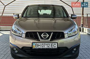 Позашляховик / Кросовер Nissan Qashqai 2011 в 