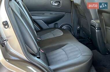 Позашляховик / Кросовер Nissan Qashqai 2011 в 