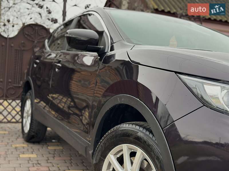 Позашляховик / Кросовер Nissan Qashqai 2017 в Первомайську