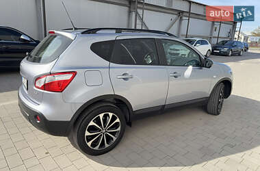 Внедорожник / Кроссовер Nissan Qashqai 2013 в 