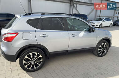 Внедорожник / Кроссовер Nissan Qashqai 2013 в 