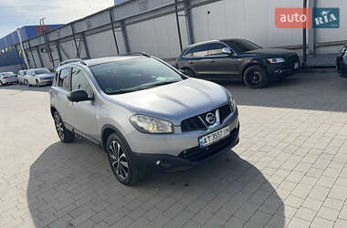 Внедорожник / Кроссовер Nissan Qashqai 2013 в 