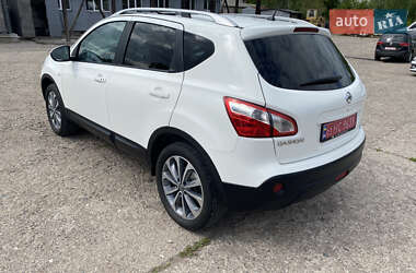 Позашляховик / Кросовер Nissan Qashqai 2010 в 