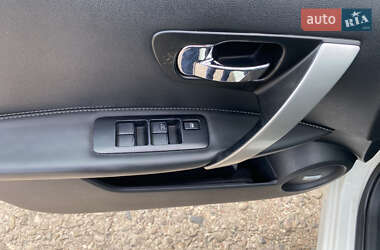 Позашляховик / Кросовер Nissan Qashqai 2010 в 