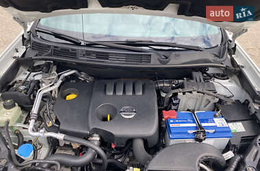 Позашляховик / Кросовер Nissan Qashqai 2010 в 