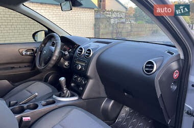 Внедорожник / Кроссовер Nissan Qashqai 2010 в 