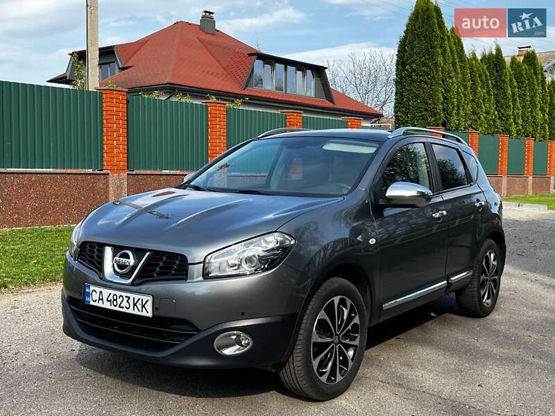 Позашляховик / Кросовер Nissan Qashqai 2011 в Черкасах