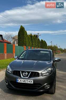 Внедорожник / Кроссовер Nissan Qashqai 2011 в 