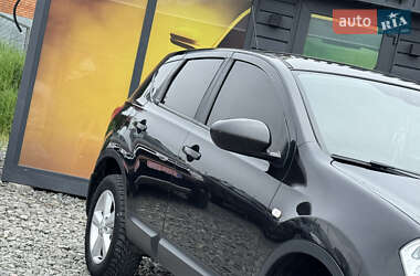 Позашляховик / Кросовер Nissan Qashqai 2007 в 