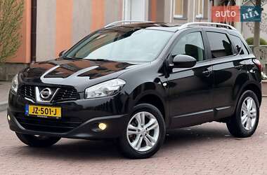 Внедорожник / Кроссовер Nissan Qashqai 2010 в 