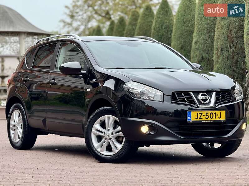 Позашляховик / Кросовер Nissan Qashqai 2010 в Стрию