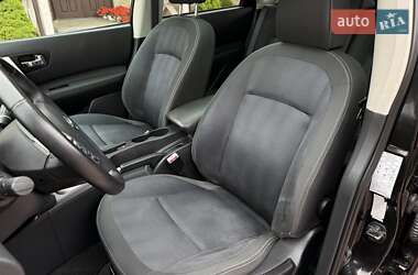Внедорожник / Кроссовер Nissan Qashqai 2010 в 