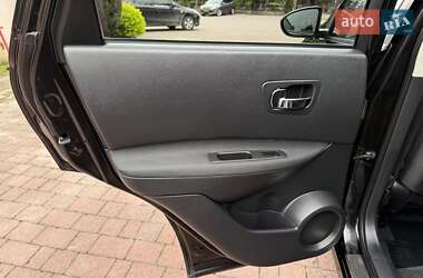 Внедорожник / Кроссовер Nissan Qashqai 2010 в 