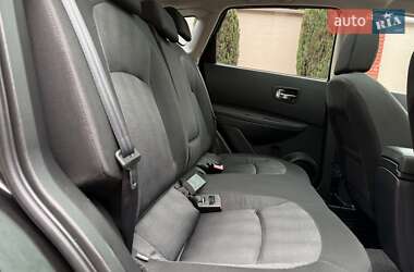 Внедорожник / Кроссовер Nissan Qashqai 2010 в 