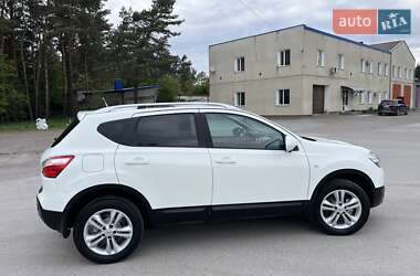 Позашляховик / Кросовер Nissan Qashqai 2011 в 