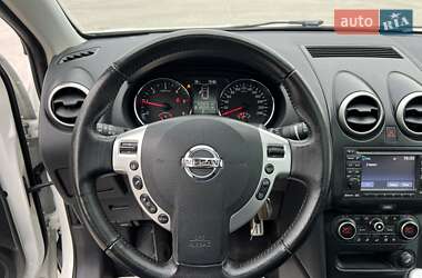 Позашляховик / Кросовер Nissan Qashqai 2011 в 