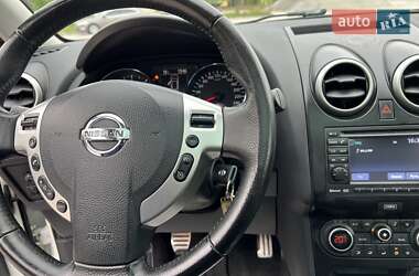 Позашляховик / Кросовер Nissan Qashqai 2011 в 