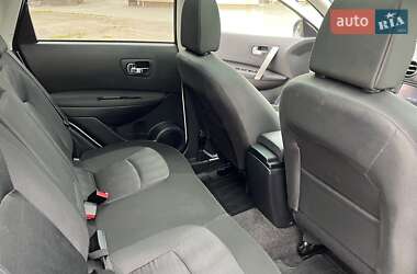 Позашляховик / Кросовер Nissan Qashqai 2011 в 