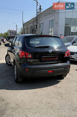 Внедорожник / Кроссовер Nissan Qashqai 2008 в 