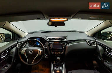 Внедорожник / Кроссовер Nissan Qashqai 2016 в 