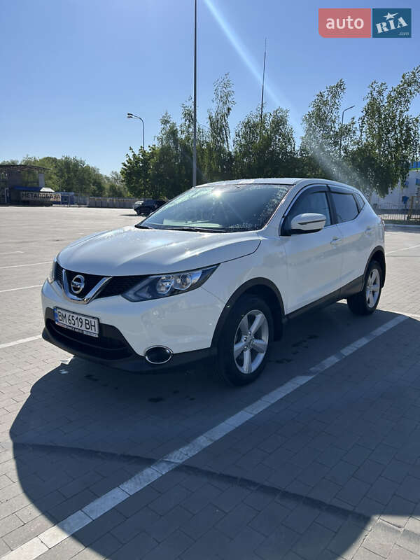 Внедорожник / Кроссовер Nissan Qashqai 2016 в Сумах