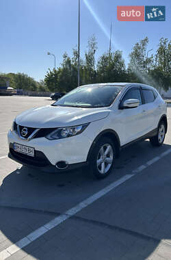 Внедорожник / Кроссовер Nissan Qashqai 2016 в 