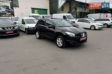 Внедорожник / Кроссовер Nissan Qashqai 2012 в 