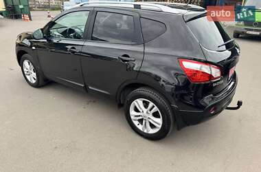 Внедорожник / Кроссовер Nissan Qashqai 2012 в 