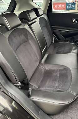 Внедорожник / Кроссовер Nissan Qashqai 2012 в 