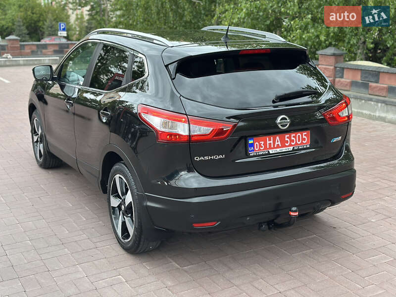 Внедорожник / Кроссовер Nissan Qashqai 2014 в Ровно