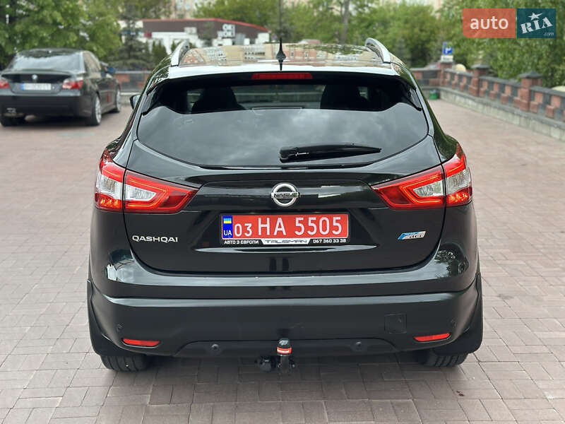 Внедорожник / Кроссовер Nissan Qashqai 2014 в Ровно