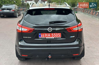 Позашляховик / Кросовер Nissan Qashqai 2014 в 