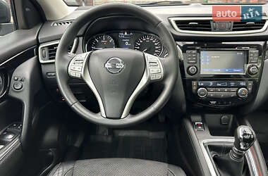 Позашляховик / Кросовер Nissan Qashqai 2014 в 