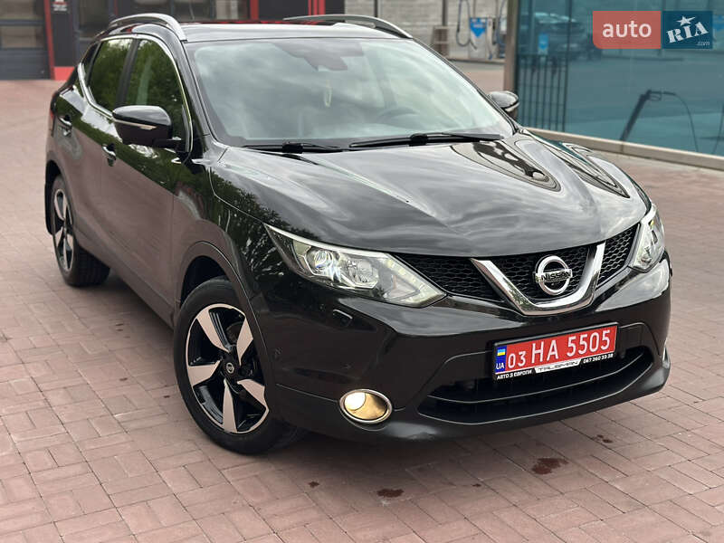 Внедорожник / Кроссовер Nissan Qashqai 2014 в Ровно