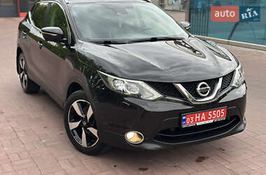 Позашляховик / Кросовер Nissan Qashqai 2014 в 