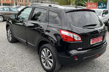 Позашляховик / Кросовер Nissan Qashqai 2011 в 