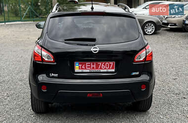 Позашляховик / Кросовер Nissan Qashqai 2011 в 