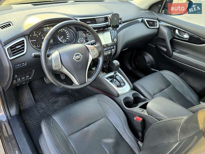 Внедорожник / Кроссовер Nissan Qashqai 2015 в Харькове