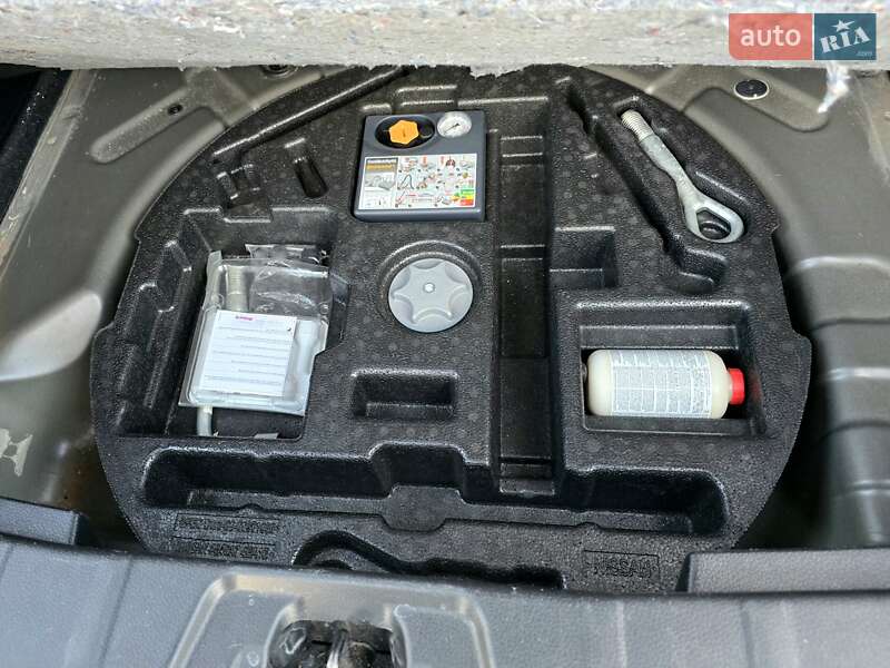 Внедорожник / Кроссовер Nissan Qashqai 2015 в Харькове