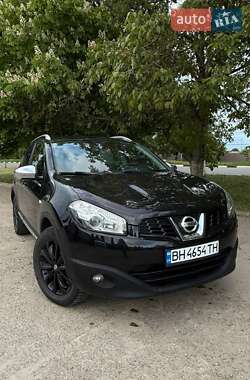 Внедорожник / Кроссовер Nissan Qashqai 2010 в 