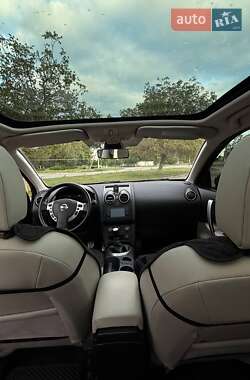 Внедорожник / Кроссовер Nissan Qashqai 2010 в 