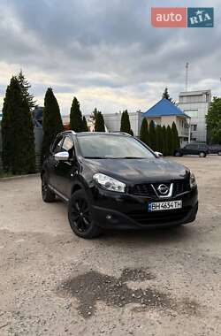 Внедорожник / Кроссовер Nissan Qashqai 2010 в 