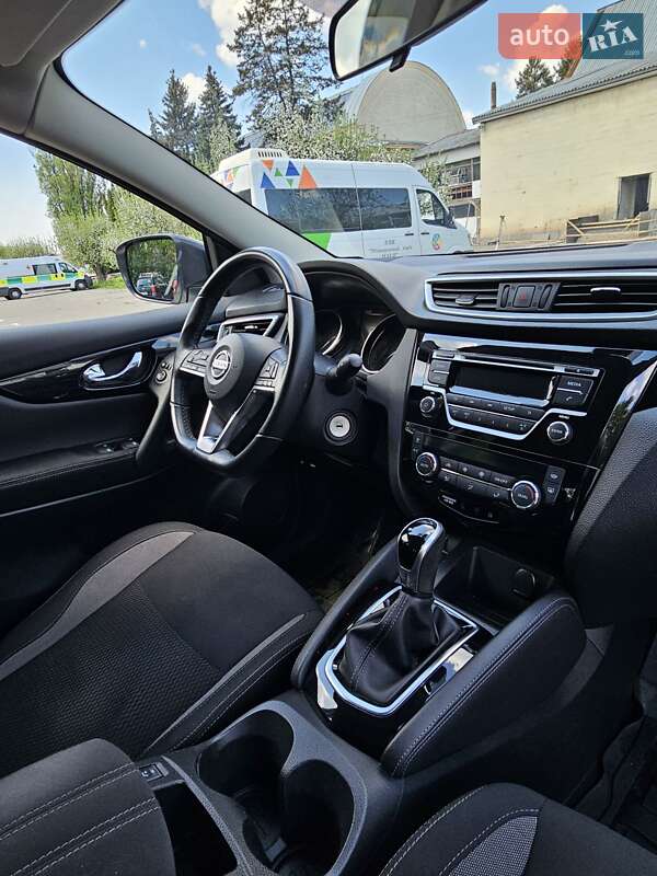 Внедорожник / Кроссовер Nissan Qashqai 2020 в Киеве