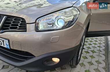 Внедорожник / Кроссовер Nissan Qashqai 2013 в 