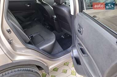 Внедорожник / Кроссовер Nissan Qashqai 2013 в 